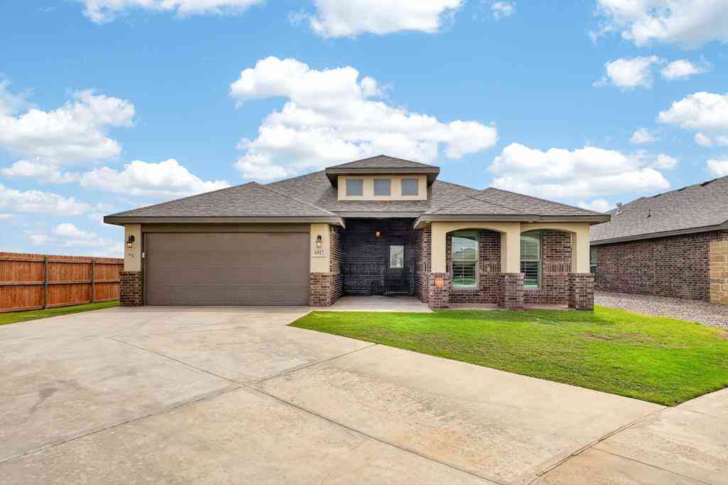 Homes For Sale - 6912 Saddle Ct<br/> Midland, TX 79705