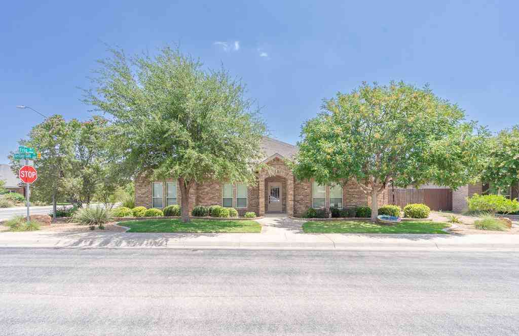 Homes For Sale - 4010 Heritage Oaks<br/> Midland, TX 79707