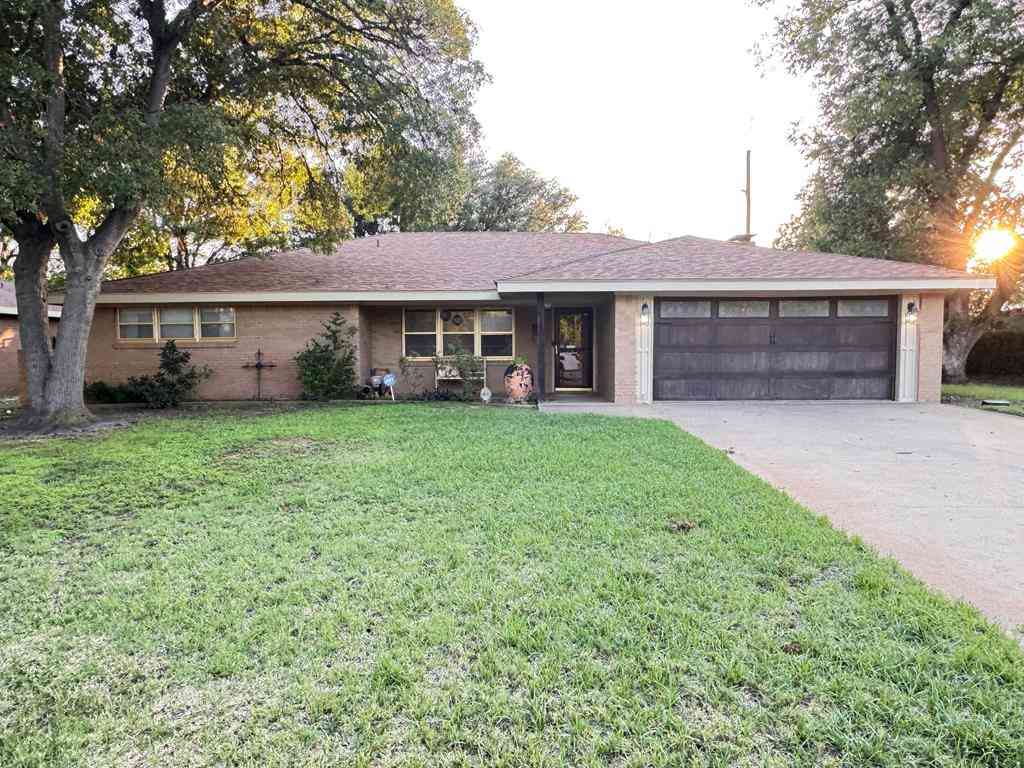 Homes For Sale - 1441 Dallas St<br/> Colorado City, TX 79512