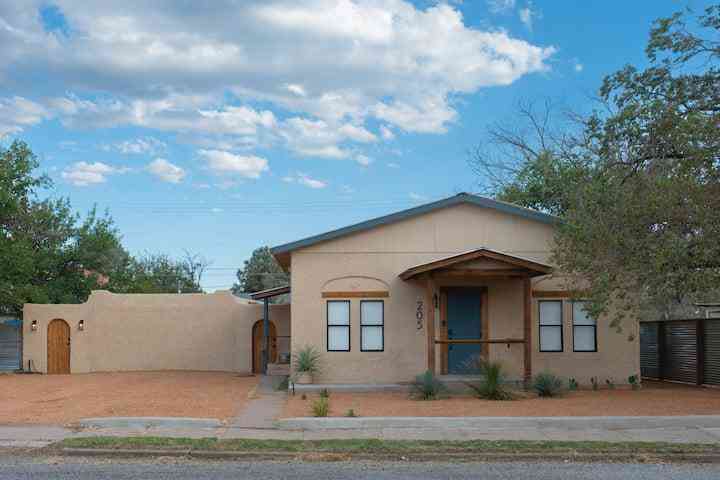 Homes For Sale - 205 W Lincoln Street<br/> Marfa, TX 79843