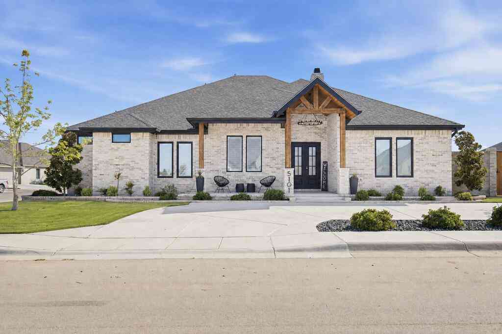Homes For Sale - 5101 Riverside Drive<br/> Midland, TX 79707