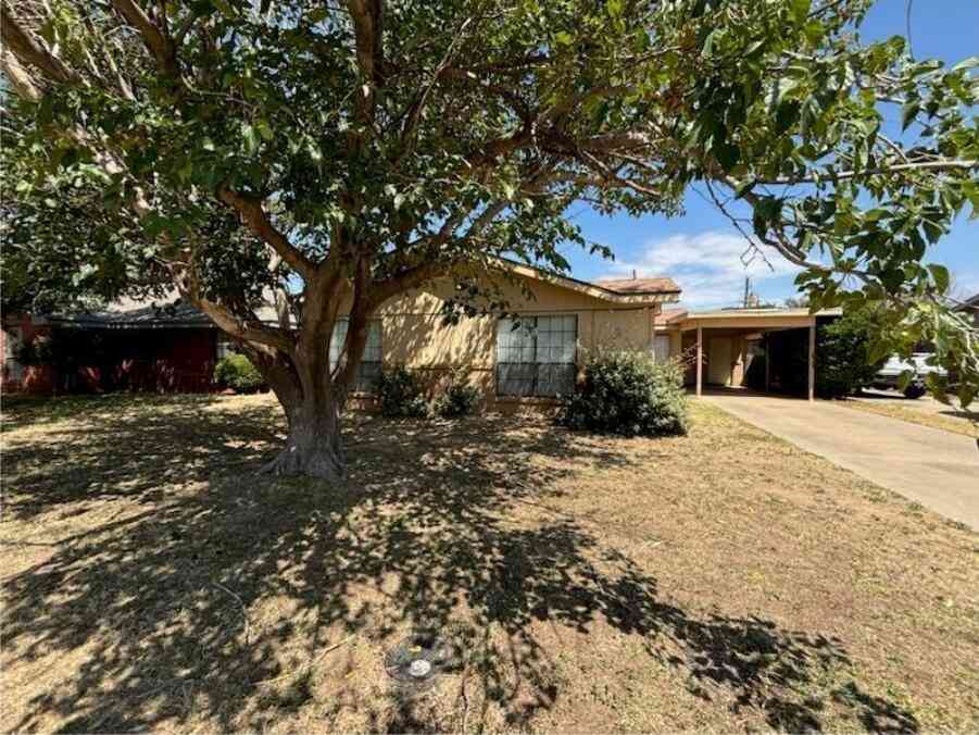 Multifamily For Rent - 4412 St Andrews Dr #B<br/> Midland, TX 79707