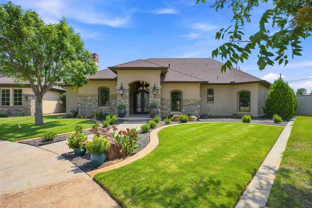 Homes For Sale - 5923 Shadyview Place<br/> Midland County, Midland, TX 79707
