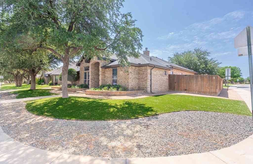 Homes For Sale - 5200 Greathouse Ave<br/> Midland, TX 79707