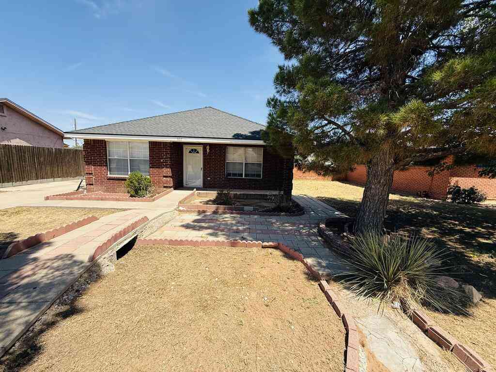 Homes For Rent - 507 S Lincoln Ave<br/> Midland, TX 79701