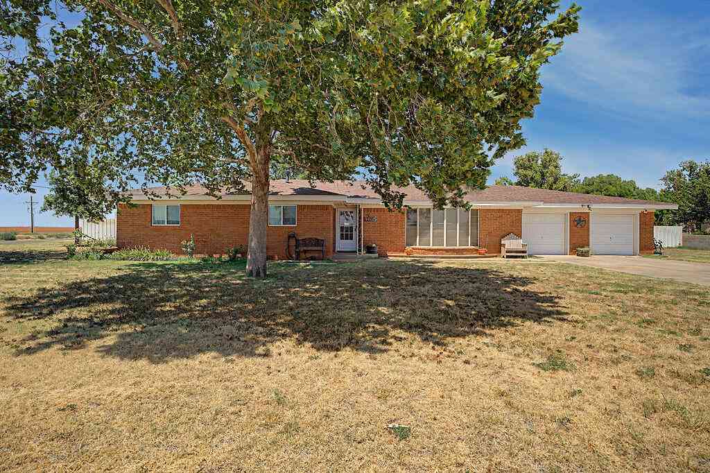 Homes For Sale - 101 Ramsey Ave<br/> Howard County, Coahoma, TX 79511