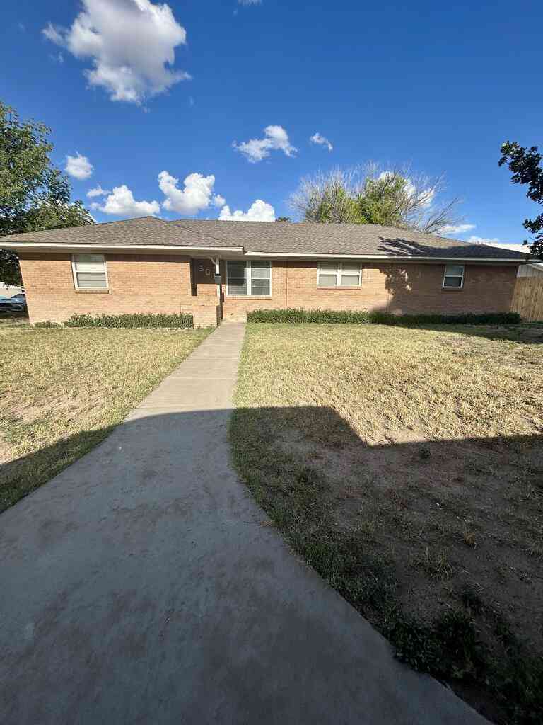 Homes For Sale - 301 S Seals<br/> Pecos County, Fort Stockton, TX 79735