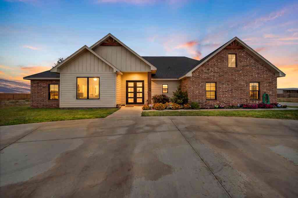 Homes For Sale - 2506 County Rd 1041<br/> Stanton, TX 79782