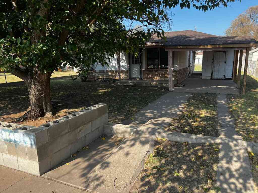 Homes For Rent - 2105 N Tom Green Ave<br/> Odessa, TX 79761
