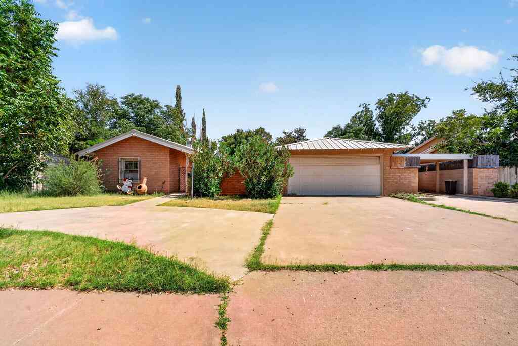Homes For Sale - 113 Santa Rita<br/> Odessa, TX 79763