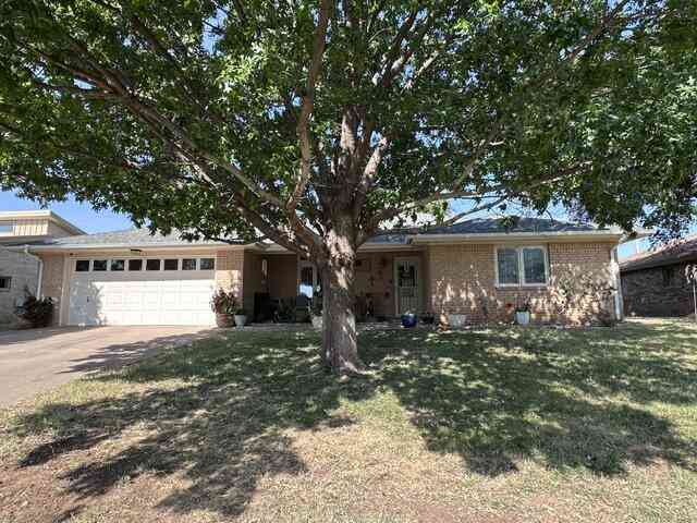 Homes For Sale - 4105 Midland Ave<br/> Snyder, TX 79549