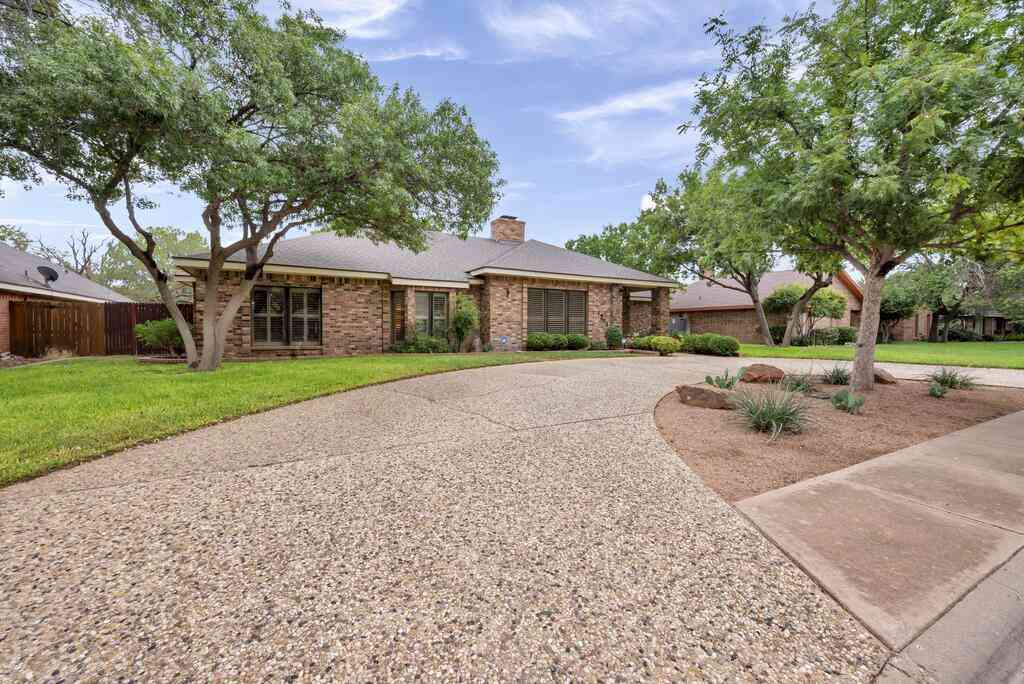 Homes For Sale - 1303 Daventry Place<br/> Midland County, Midland, TX 79705