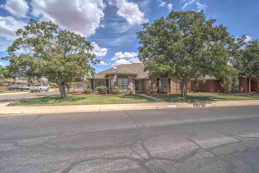 Homes For Sale - 4904 Whitman Dr<br/> Midland, TX 79705