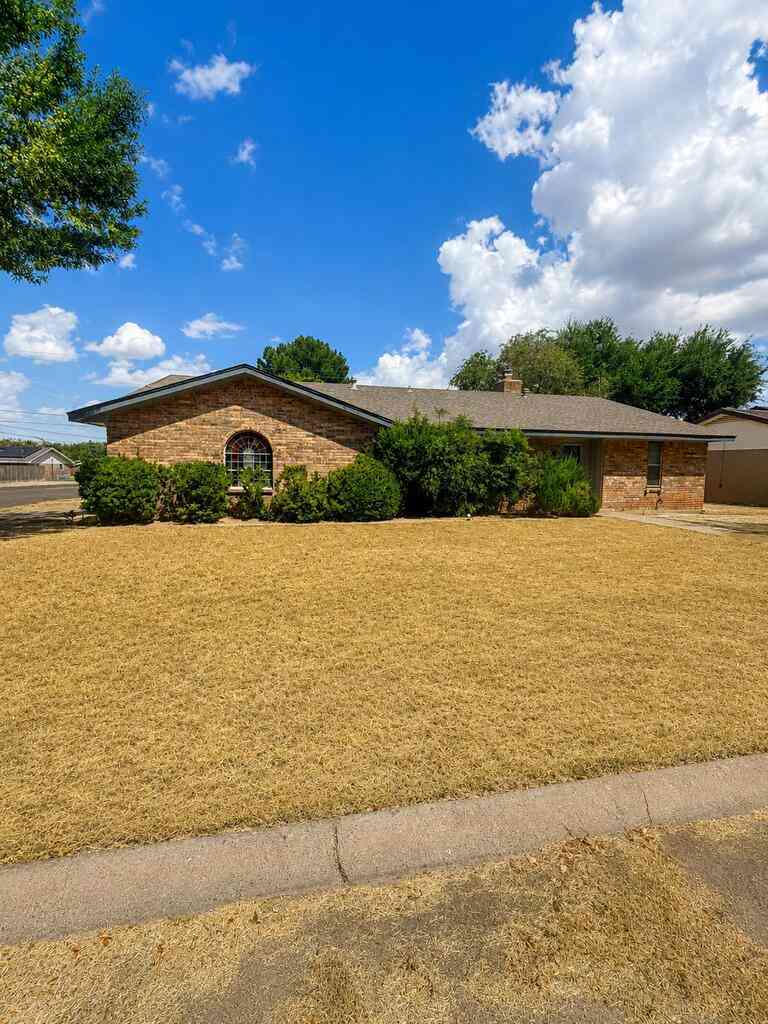 Homes For Sale - 301 S Mesquite<br/> Fort Stockton, TX 79735
