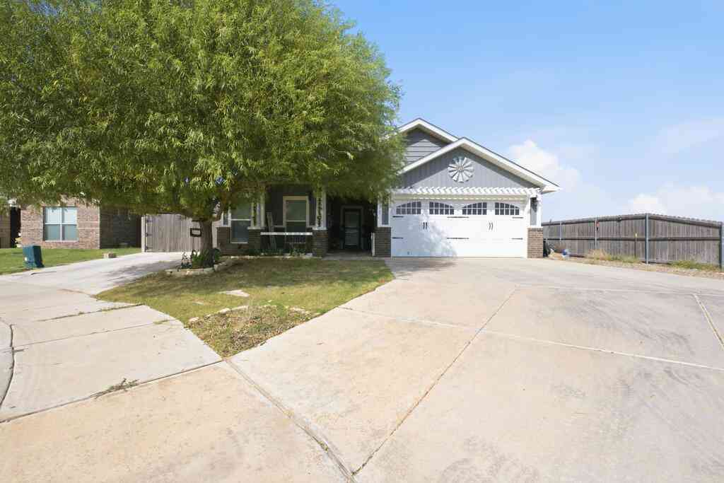 Homes For Sale - 6911 Burnett<br/> Midland, TX 79705