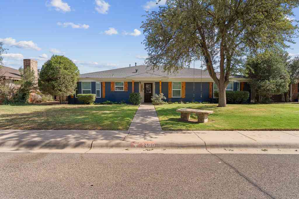 Homes For Sale - 2409 Emerson Court<br/> Midland, TX 79705