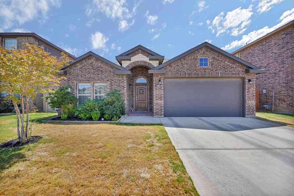 Homes For Sale - 6823 Jamestown St<br/> Midland, TX 79706