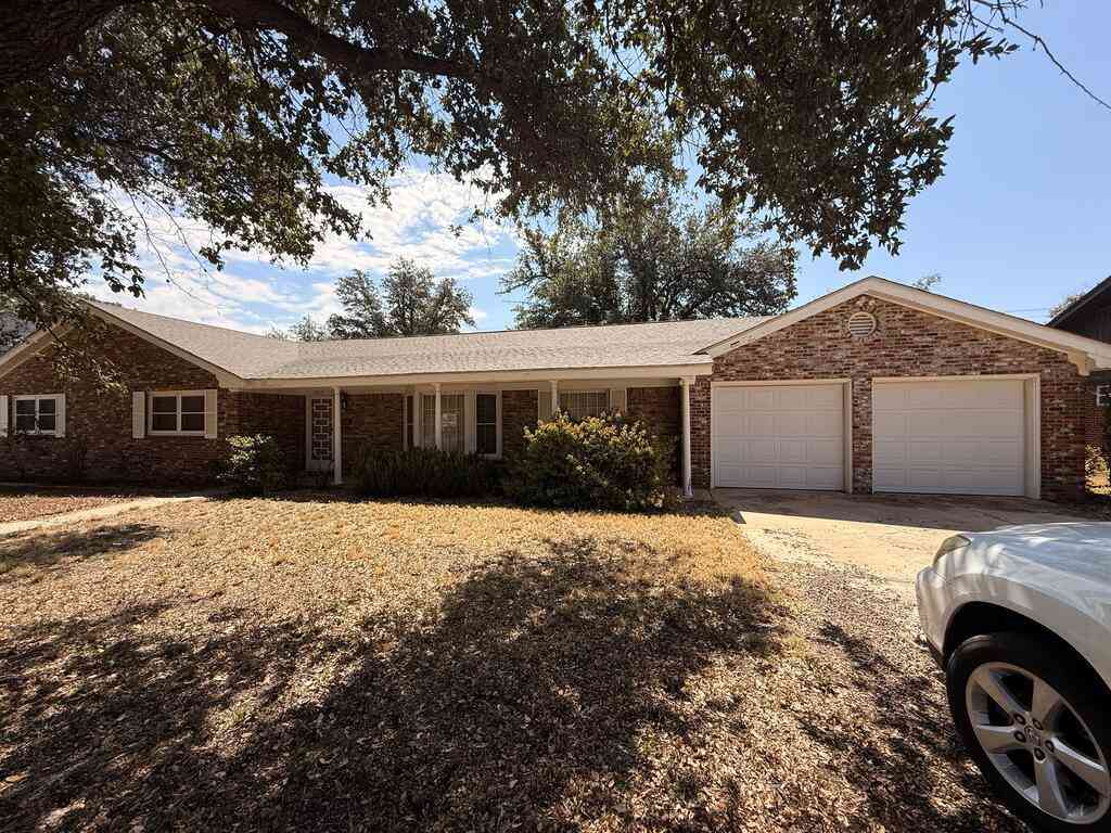 Homes For Sale - 2603 W Dengar Ave<br/> Midland, TX 79705