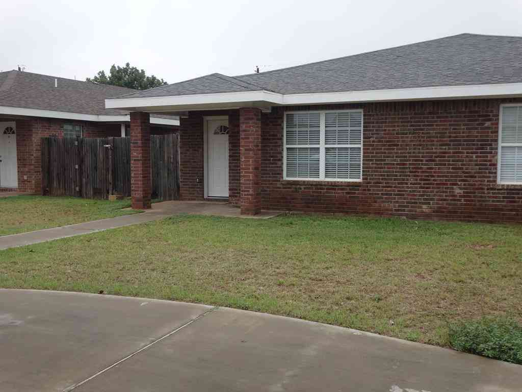 Multifamily For Rent - 404 W Pine #A<br/> Midland, TX 79701