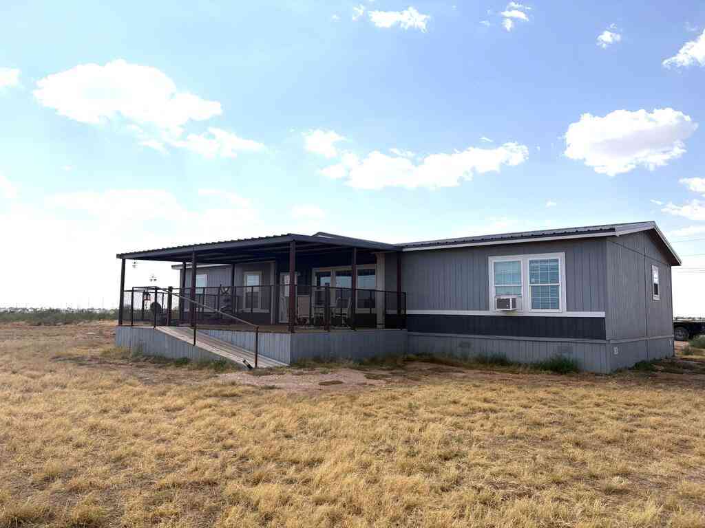 Homes For Sale - 6901 Hwy 80e<br/> Midland, TX 79706