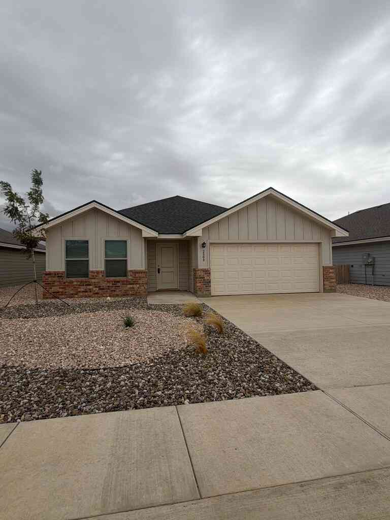 Homes For Rent - 2509 S County Rd 1100<br/> Midland, TX 79706