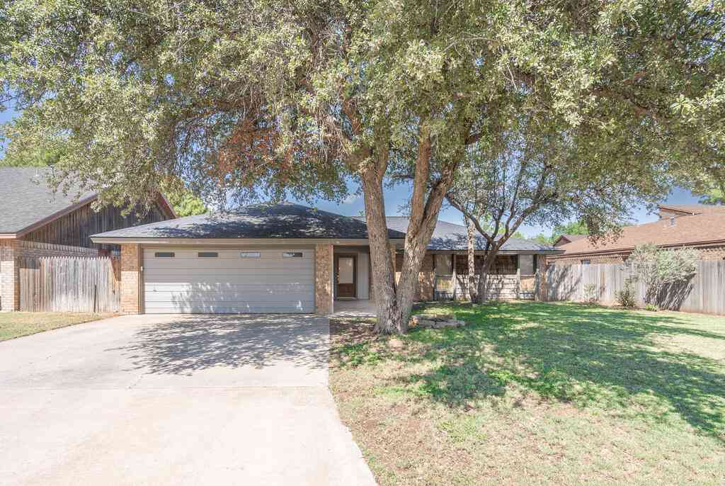 Homes For Sale - 4708 Cindy Pl<br/> Midland, TX 79707