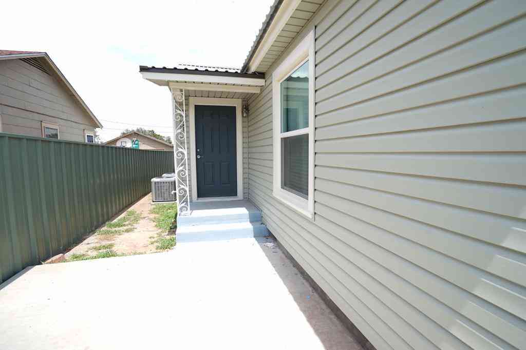 Condo For Rent - 222 Mitchell #A<br/> Midland, TX 79701