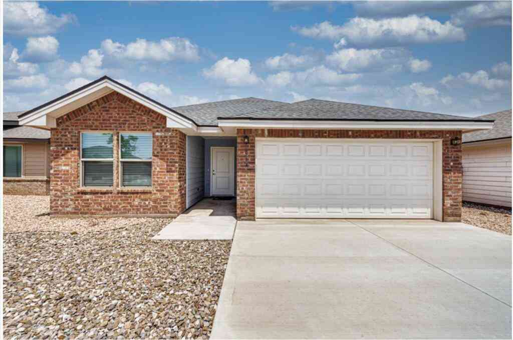 Homes For Rent - 8218 E County Rd 111<br/> Midland, TX 79706