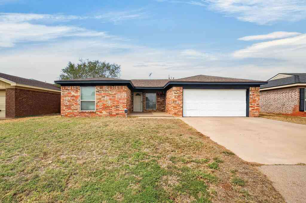 Homes For Sale - 316 Willowood Dr<br/> Midland, TX 79703