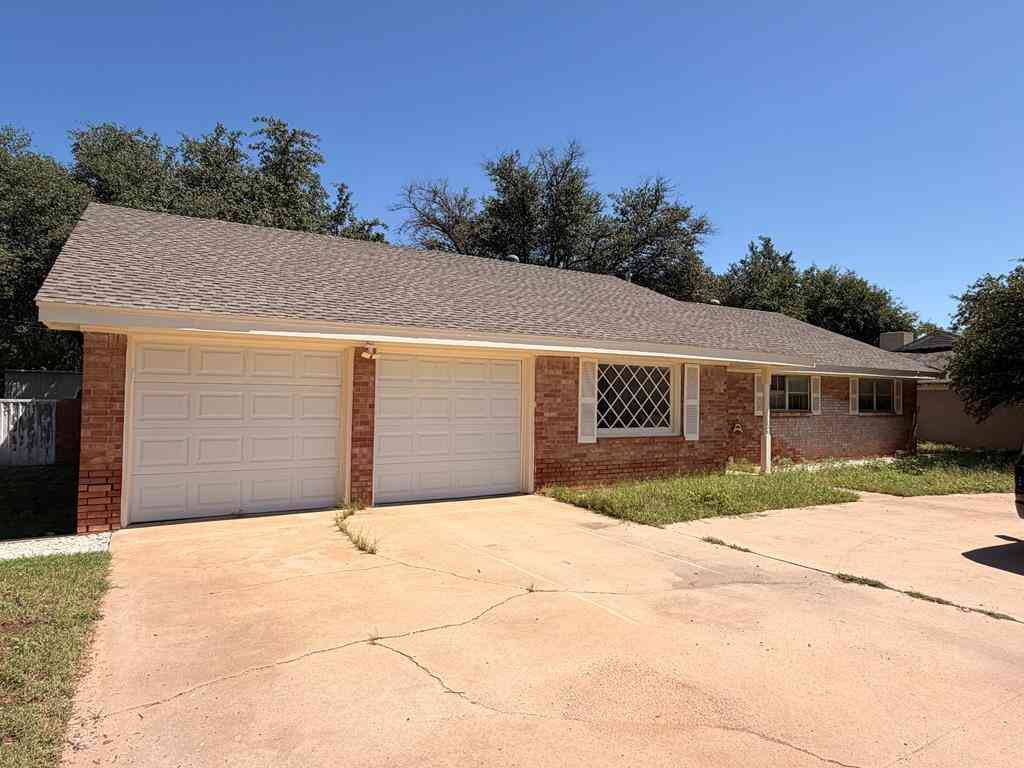 Homes For Rent - 3214 Golf Course Rd<br/> Midland, TX 79703
