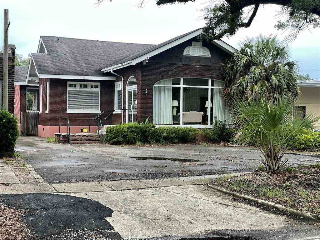 Homes For Sale - 1908 Government Street<br/> Mobile, AL 36606