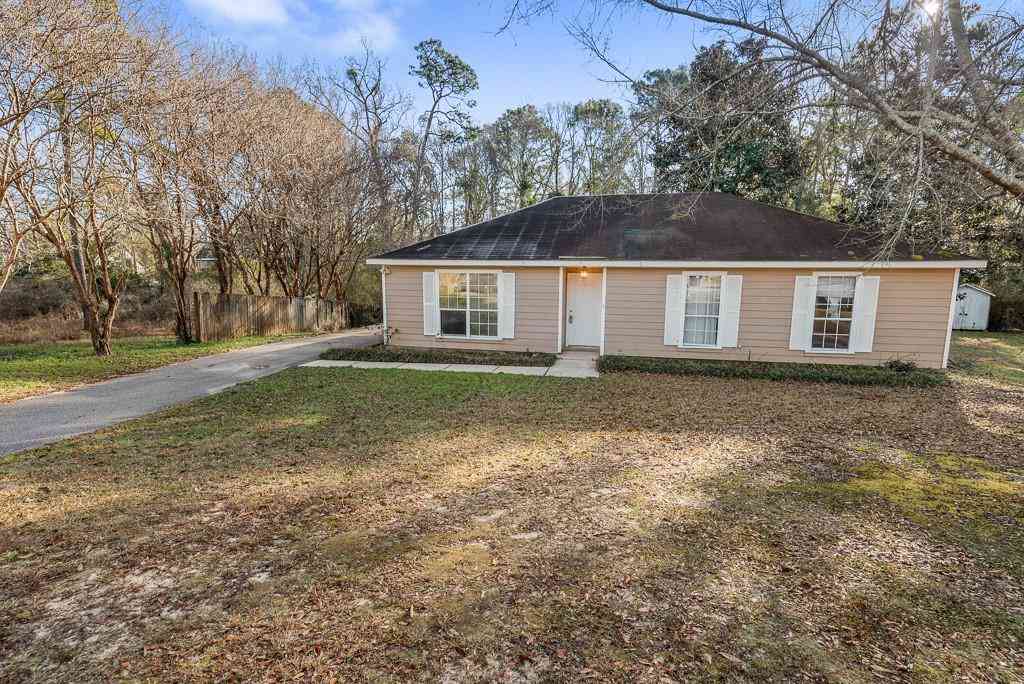 Homes For Sale - 8151 E Pine West Court<br/> Mobile, AL 36695