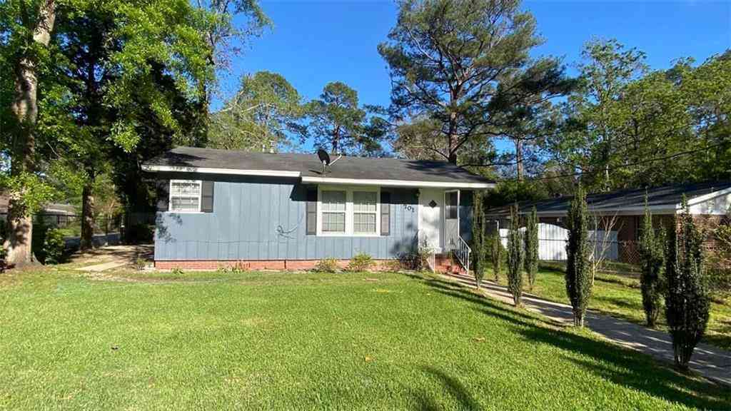 Homes For Sale - 701 Farnell Lane<br/> Mobile, AL 36606