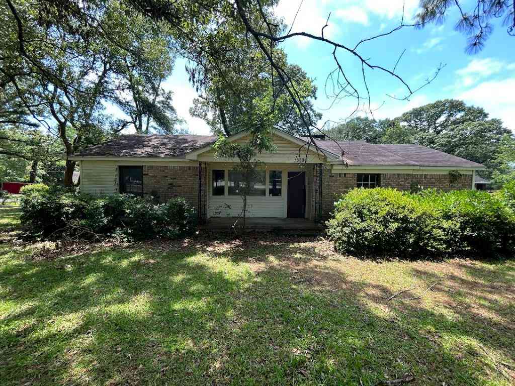 Homes For Sale - 5001 Highcrest Drive<br/> Mobile, AL 36693