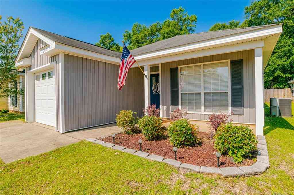 Homes For Sale - 2098 W Spring Grove<br/> Mobile, AL 36695