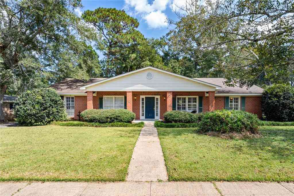 Homes For Sale - 1366 Lucerne Drive<br/> Mobile, AL 36608