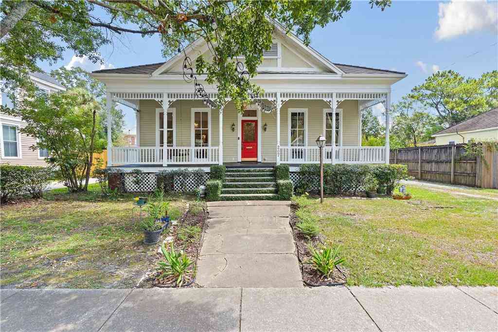 Homes For Sale - 207 Dexter Avenue<br/> Mobile, AL 36604