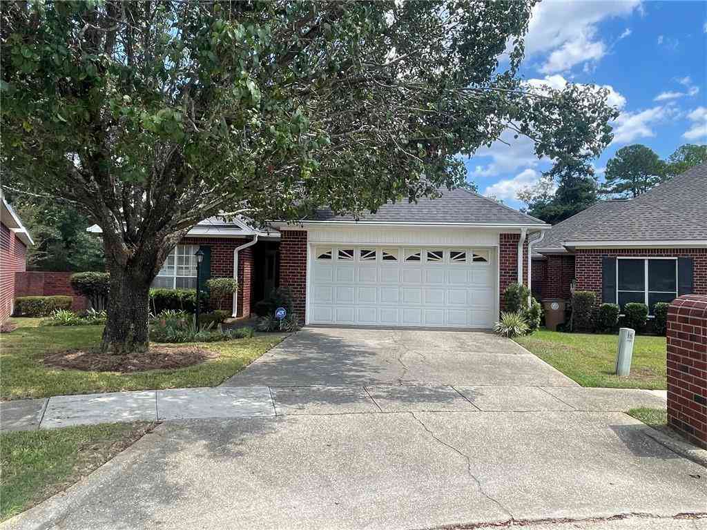 Homes For Sale - 1017 Cross Gates Place<br/> Mobile, AL 36609