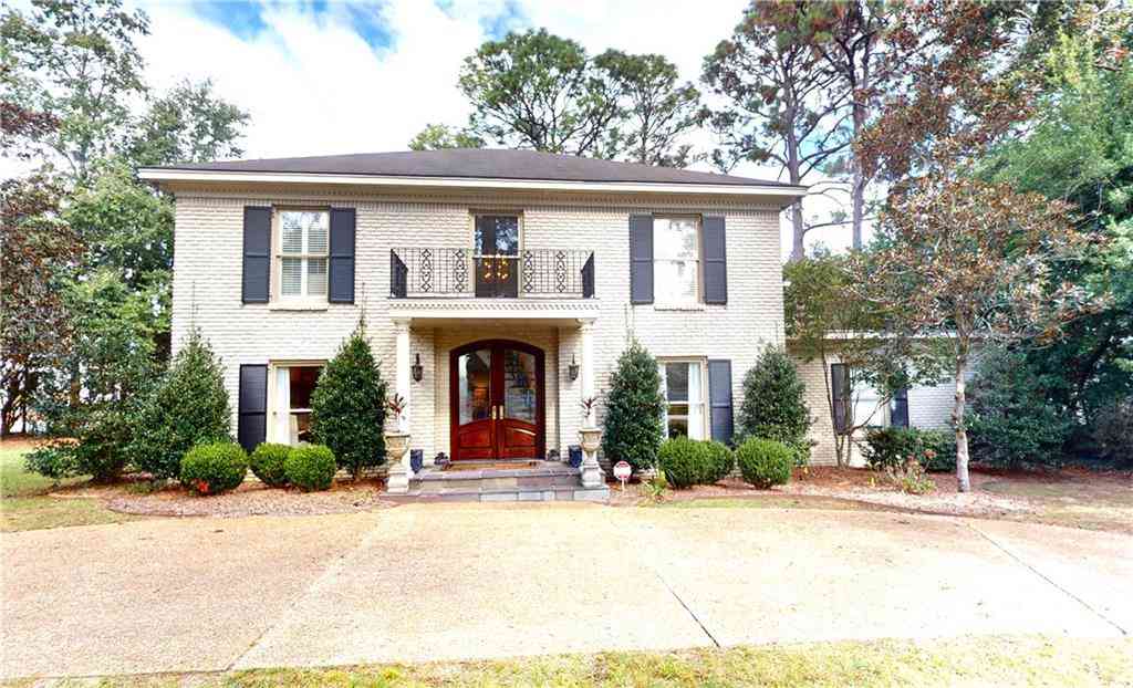 Homes For Sale - 8 W Wimbledon Drive<br/> Mobile, AL 36608