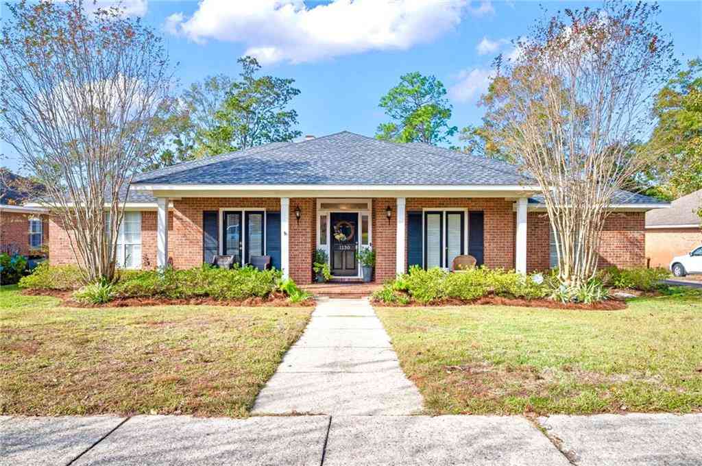 Homes For Sale - 1130 E Newbury Lane<br/> Mobile, AL 36695