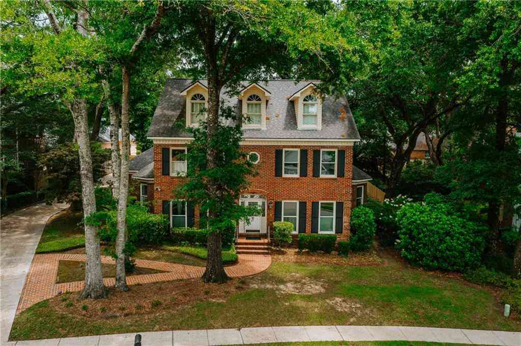 Homes For Sale - 2113 Ryegate Court<br/> Mobile, AL 36693