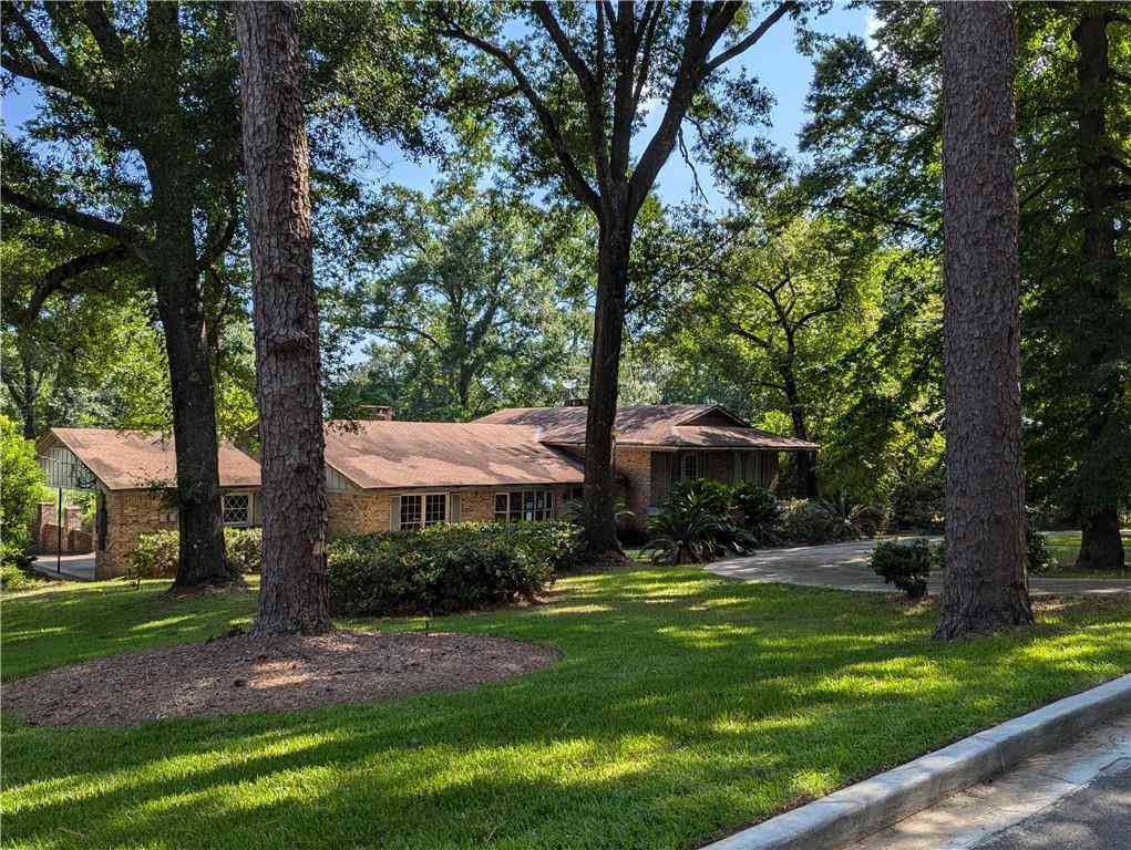 Homes For Sale - 3608 Linden Lane<br/> Mobile, AL 36608