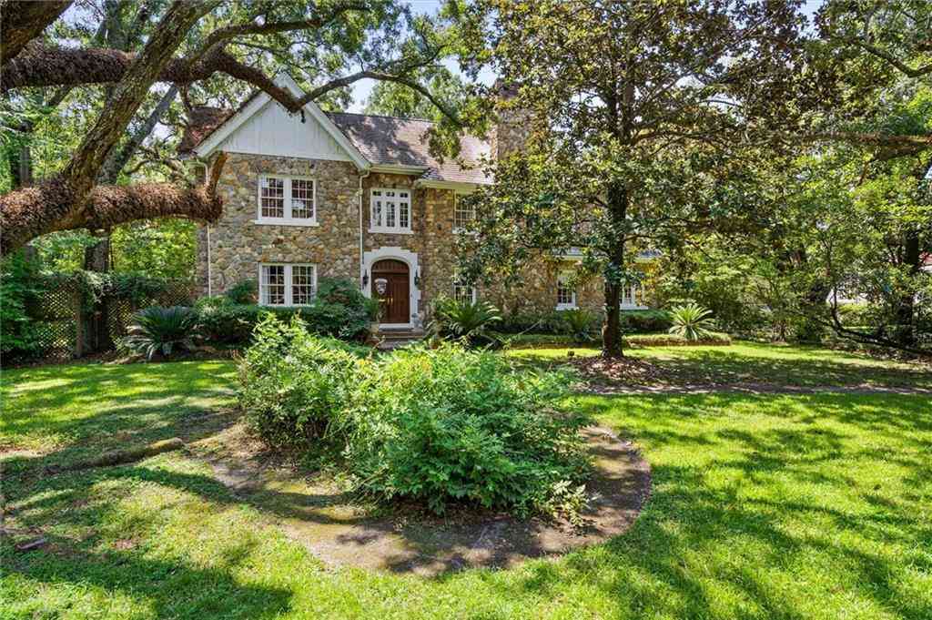 Homes For Sale - 1605 Government Street<br/> Mobile, AL 36604