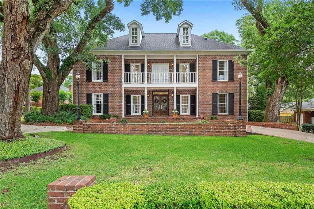 Homes For Sale - 2109 Ryegate Court<br/> Mobile, AL 36693