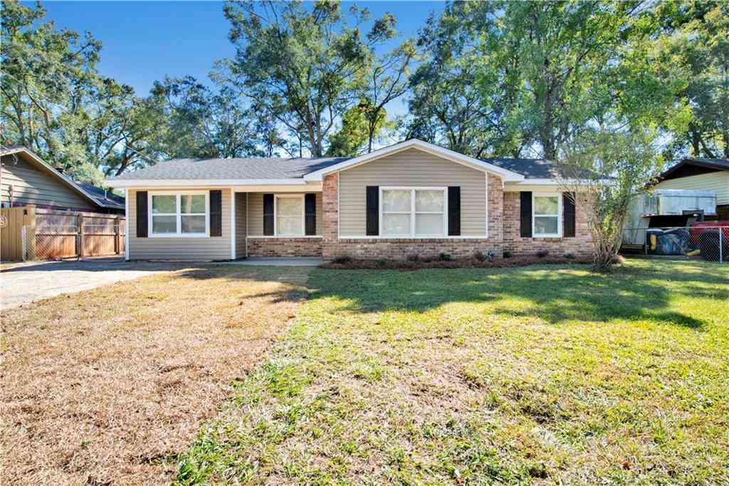 Homes For Sale - 2683 Hollybrook Drive<br/> Mobile, AL 36605