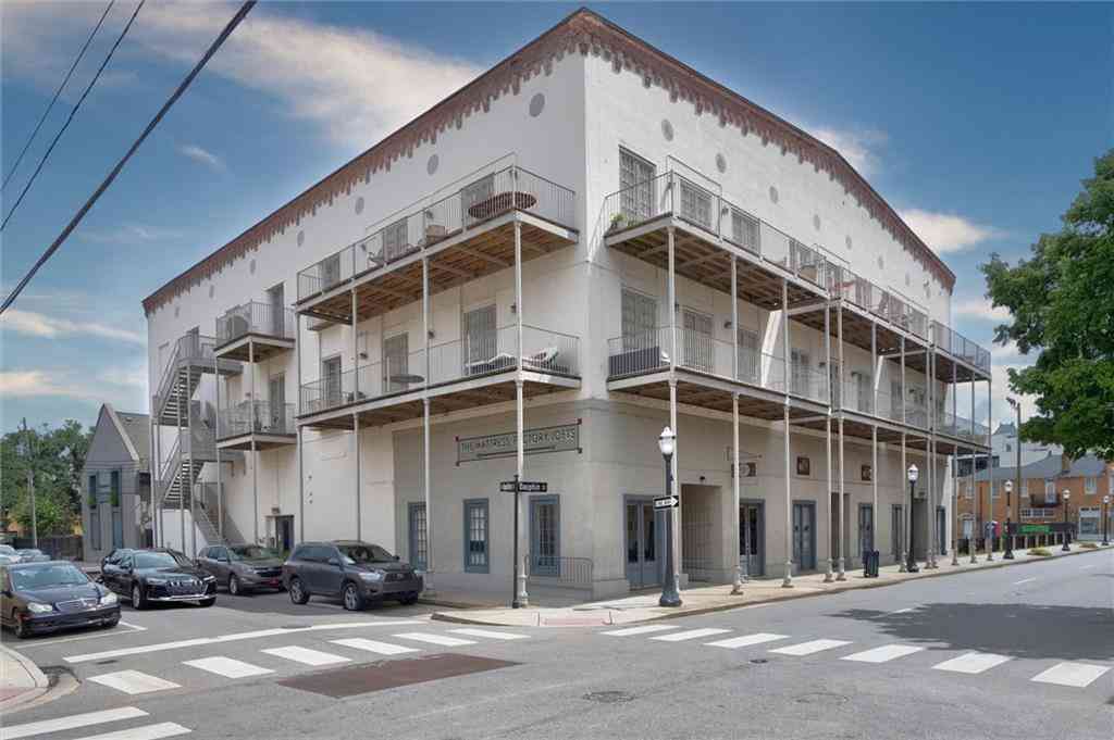 Mobile Home For Sale - 412 Dauphin Street #M<br/> Mobile, AL 36602