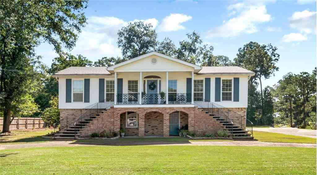 Homes For Sale - 201 W Berwyn Drive<br/> Mobile, AL 36608