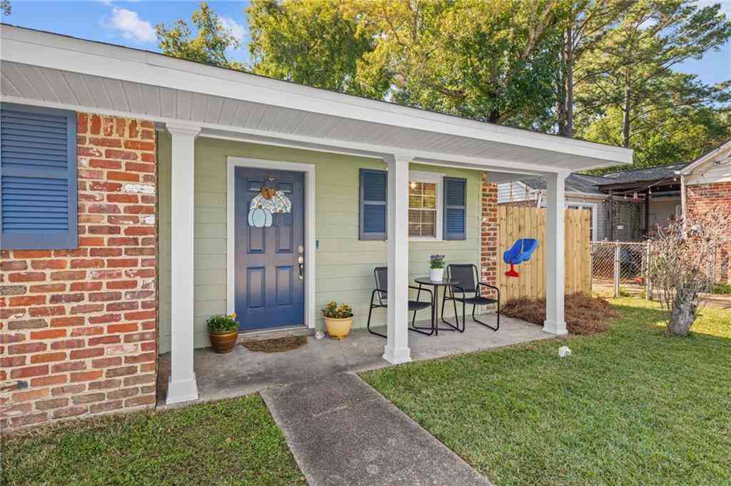 Homes For Sale - 2755 Kreitner Street<br/> Mobile, AL 36606
