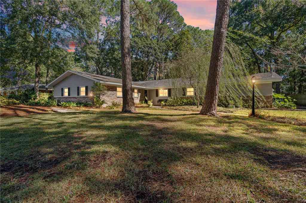 Homes For Sale - 109 W Conway Drive<br/> Mobile, AL 36608
