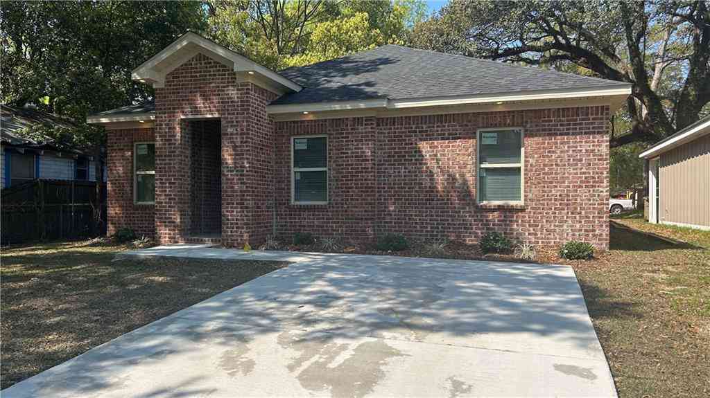 Homes For Sale - 411 Bay Shore Avenue<br/> Mobile, AL 36607